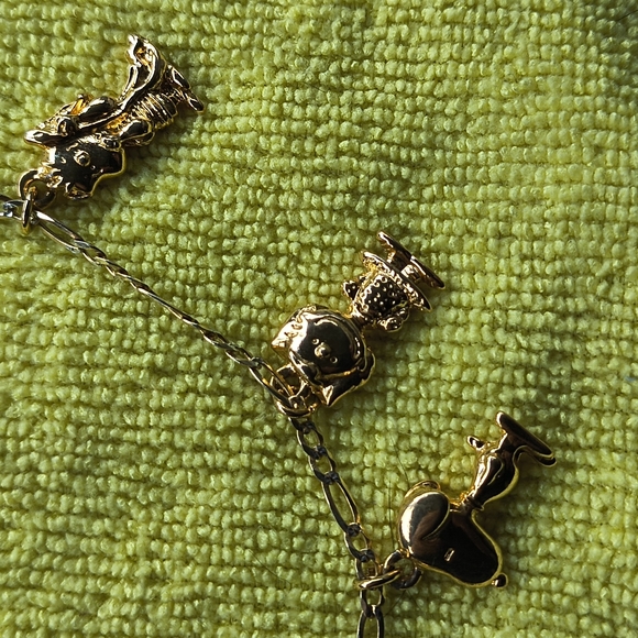 Peanuts Limited Edition Gold Charm Necklace - Picture 3 of 6